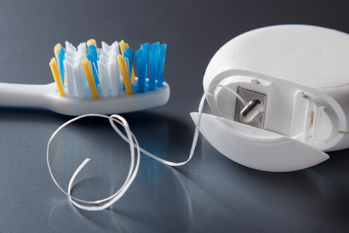Floss Before or After Brushing? Here’s the Answer!