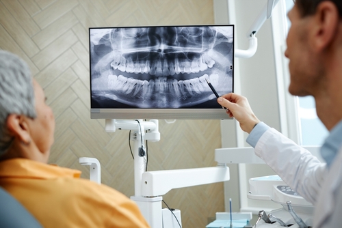 Dentista en Melbourne, FL | Victor C. Apel, DMD | Diseñando Sonrisas