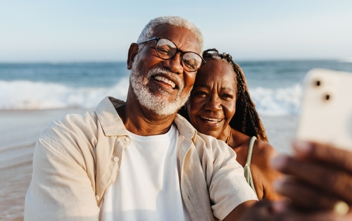 Implantes Dentales No Quirúrgicos en Melbourne, FL | Consultas Gratuitas